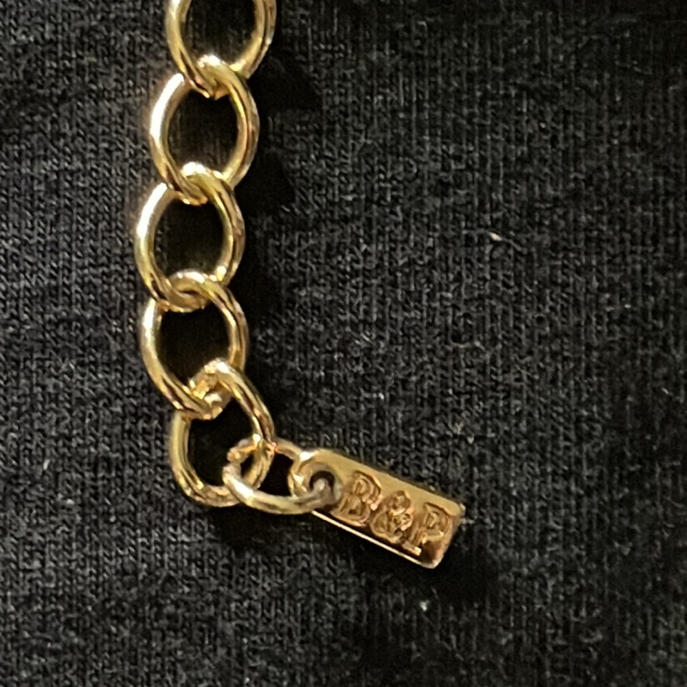 B&P Gold tone 10 strand wavy necklace with lobster claw clasp and extender NWOT - Picture 7 of 7